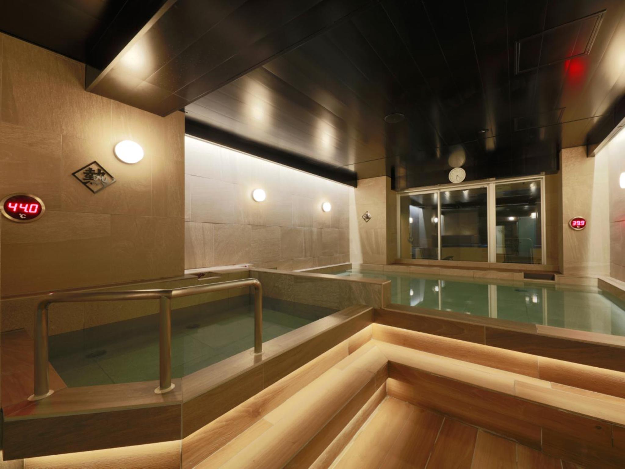 Rembrandt Cabin & Spa Shimbashi - Caters to Men — photo 10