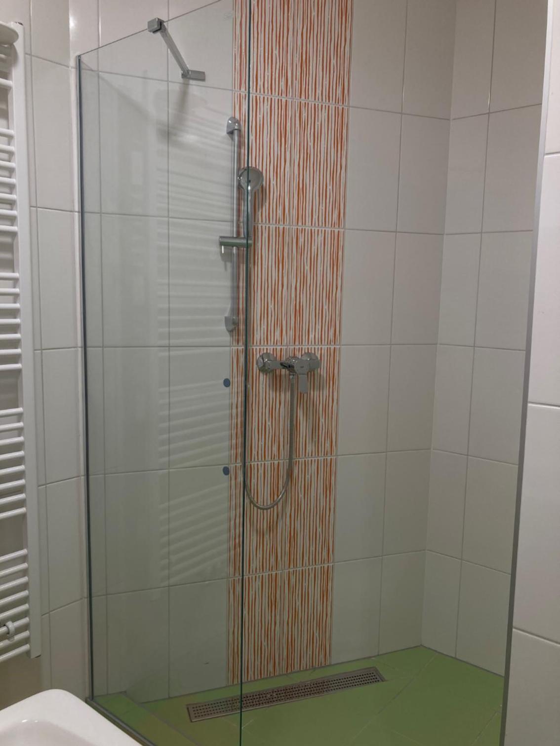 Capsule hostel Žižkov tower — photo 12