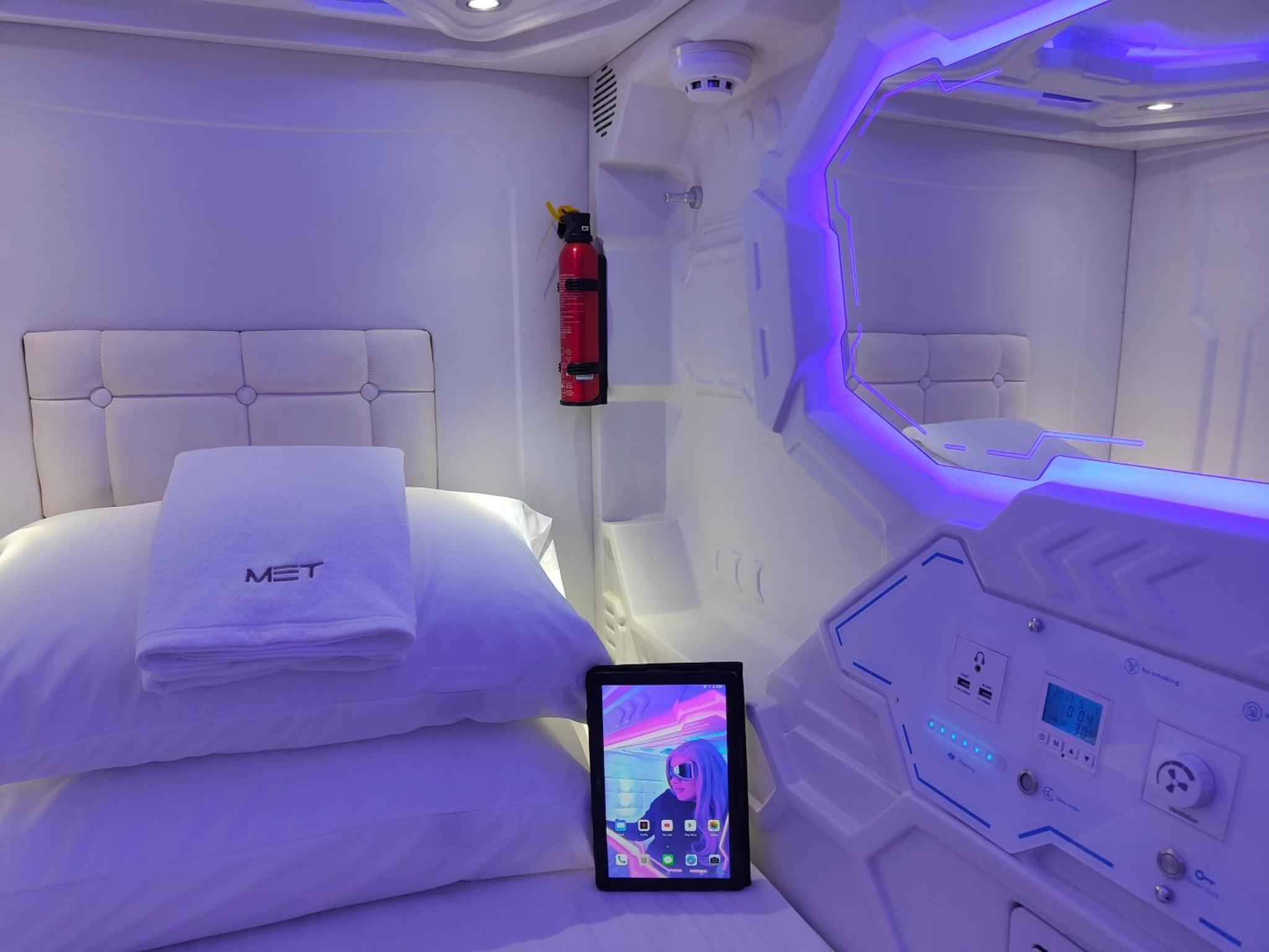 Met A Space Pod @Phrom Phong — thumbnail 3