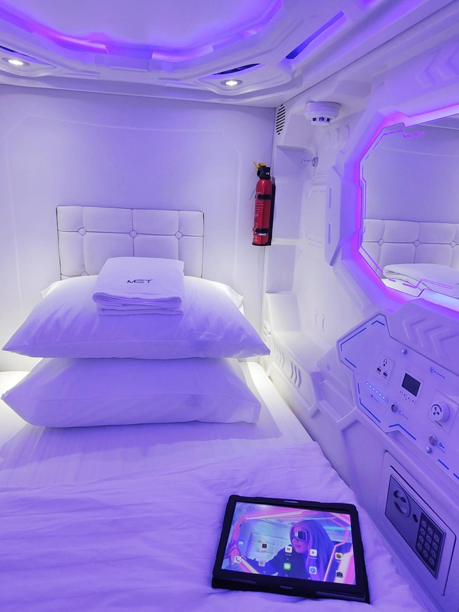 Met A Space Pod @Phrom Phong