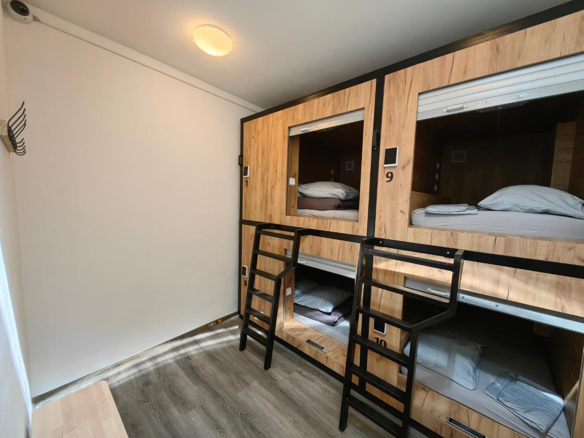 Capsule hostel Erbenova — thumbnail 3