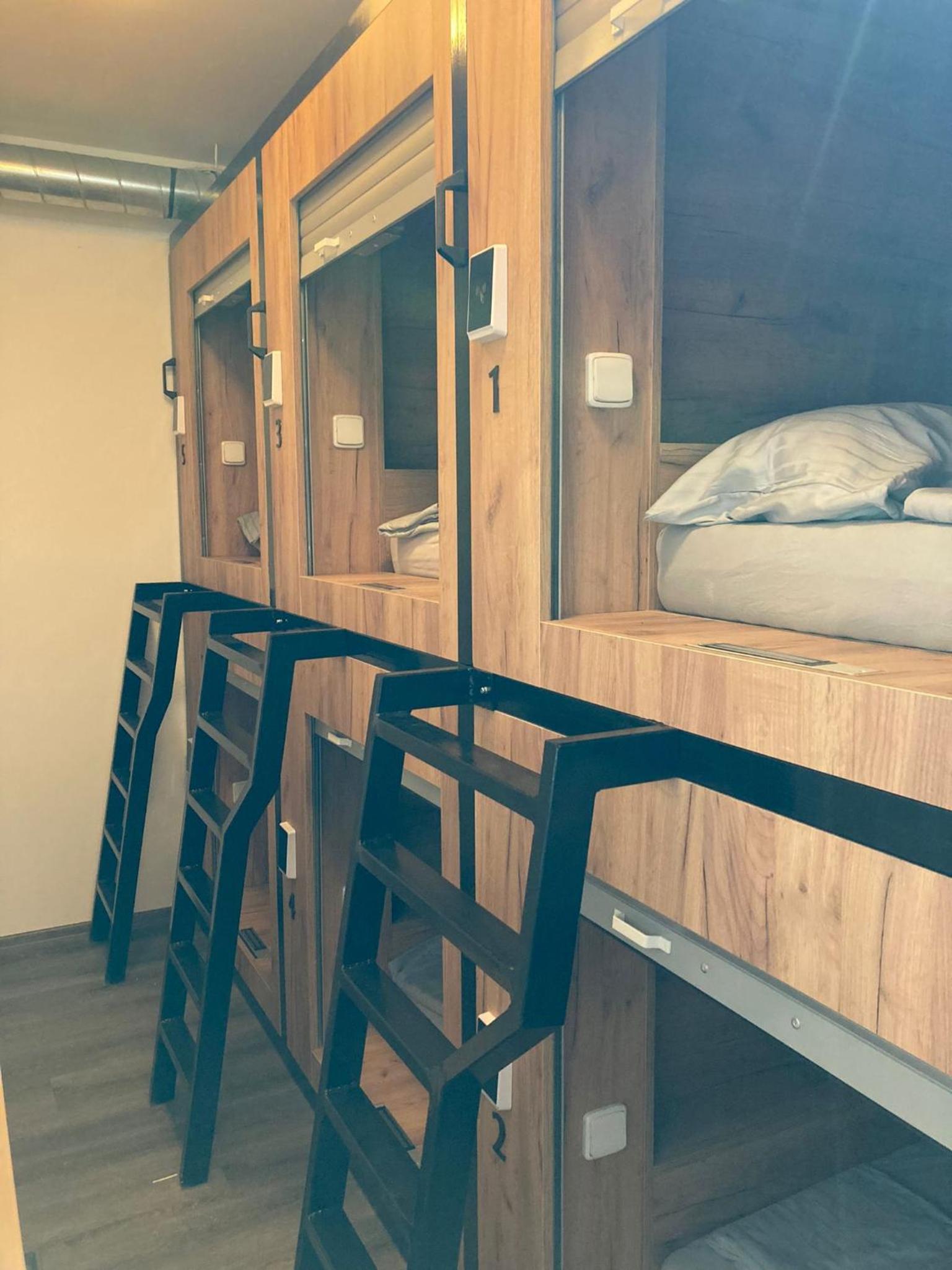 Capsule hostel Erbenova — thumbnail 4