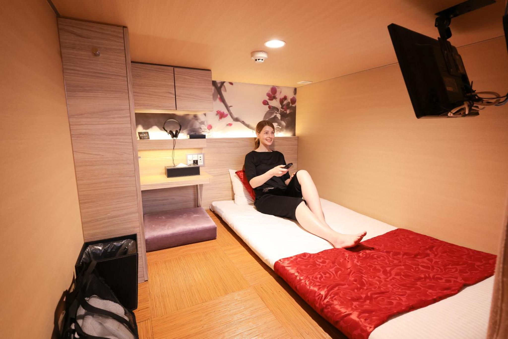HOTEL Cargo Shinsaibashi — photo 11