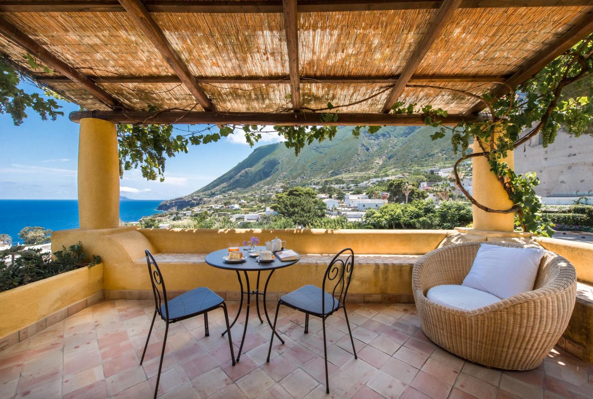 Hotel Ravesi, Malfa - Isola di Salina