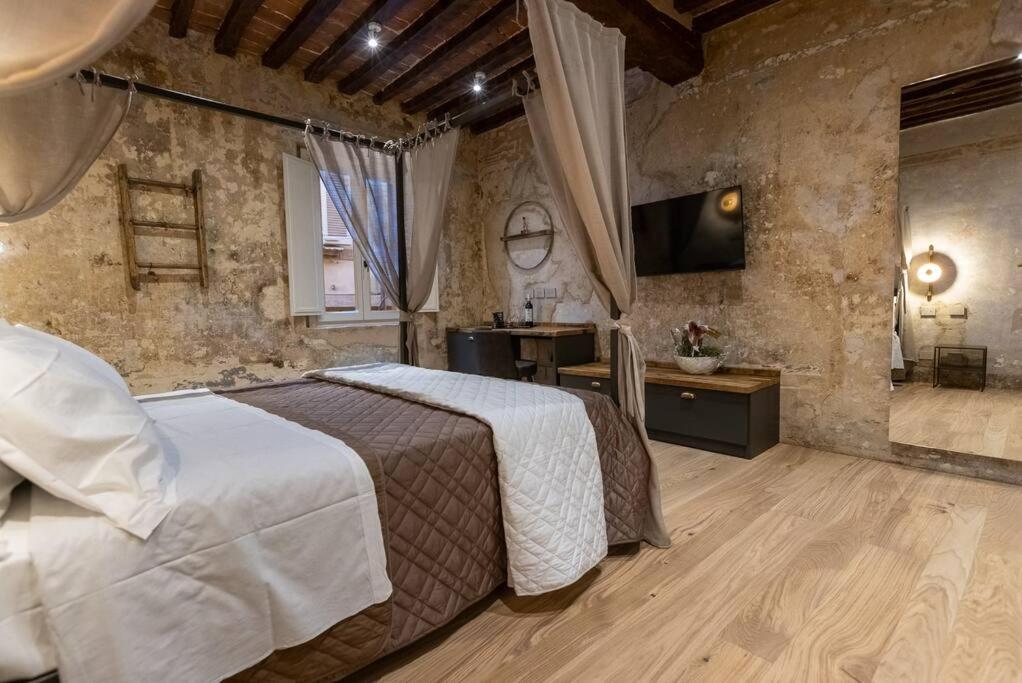Truffle House Tuscany Magnatum Pico