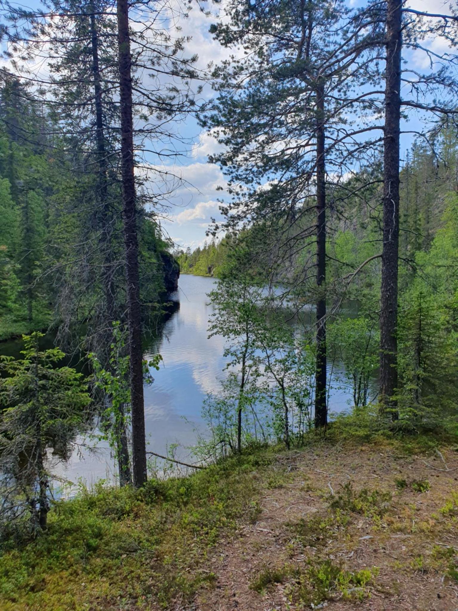 Hilltop Villa at Lake Porontima, Kuusamo