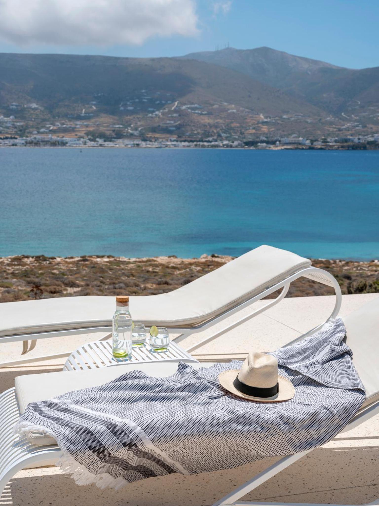 The Calm Cyclades