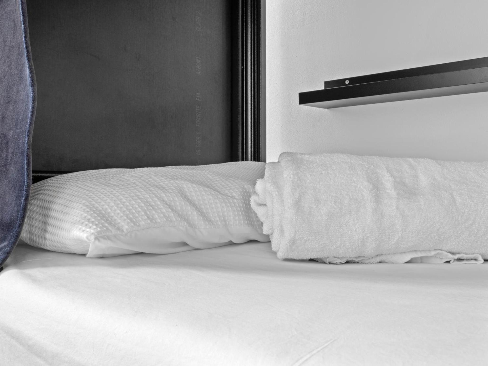 AZZURRO POD HOTEL - Central Sydney