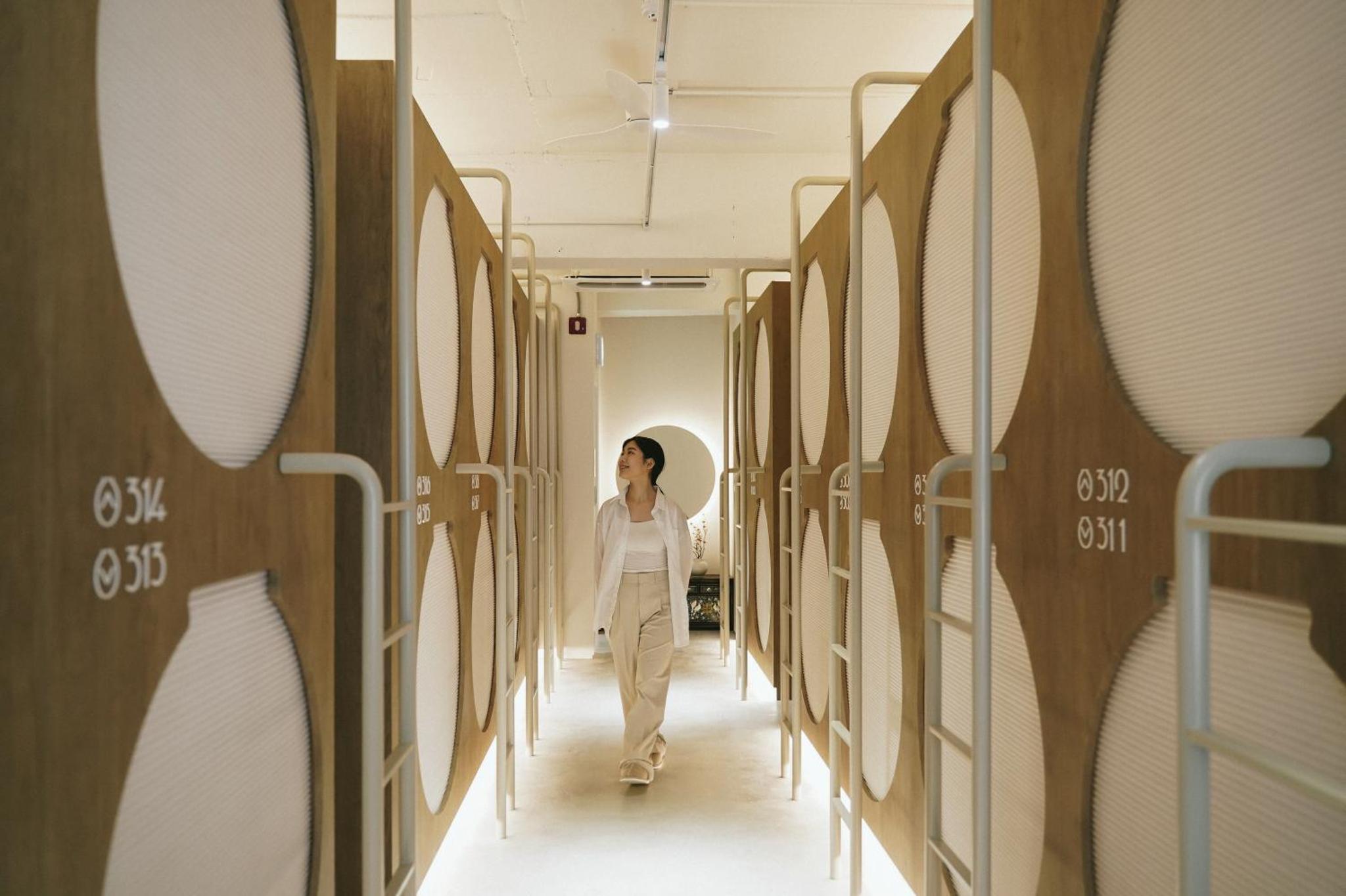 D A L Premium Capsule Hotel — photo 12