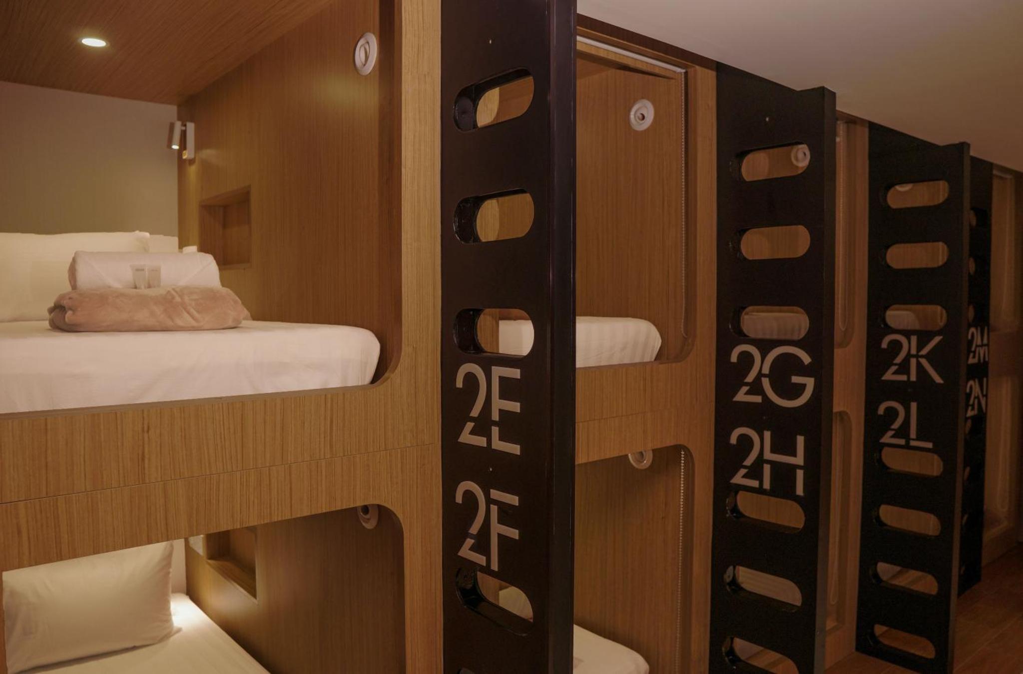 Moonstar Cebu Capsule Hotel — photo 7