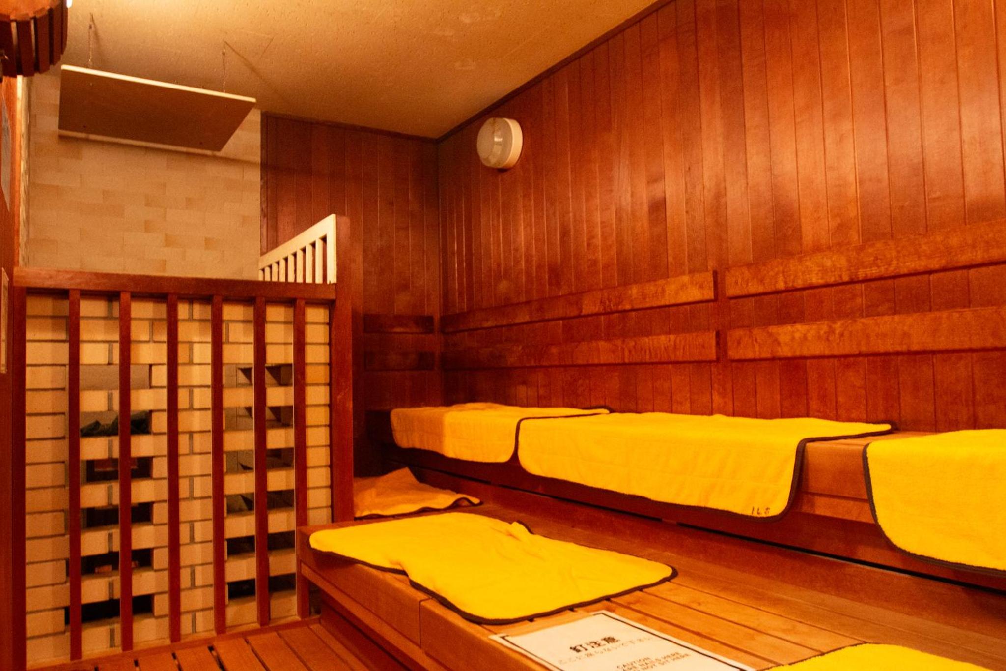 Capsule Hotel Asahi Plaza Shinsaibashi - Men's Only — photo 9