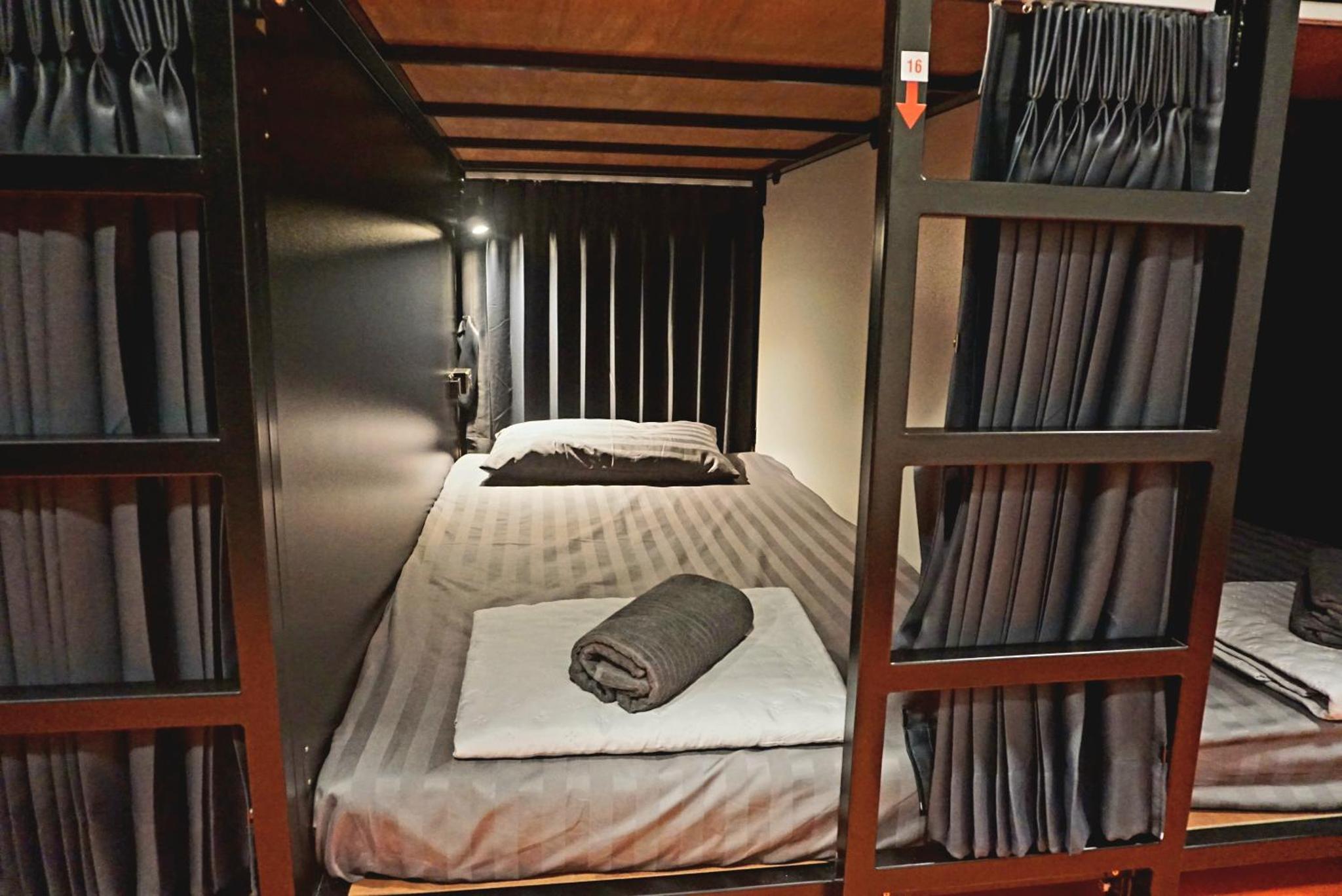Hash Capsule Hostel Silom Soi 3 — photo 5