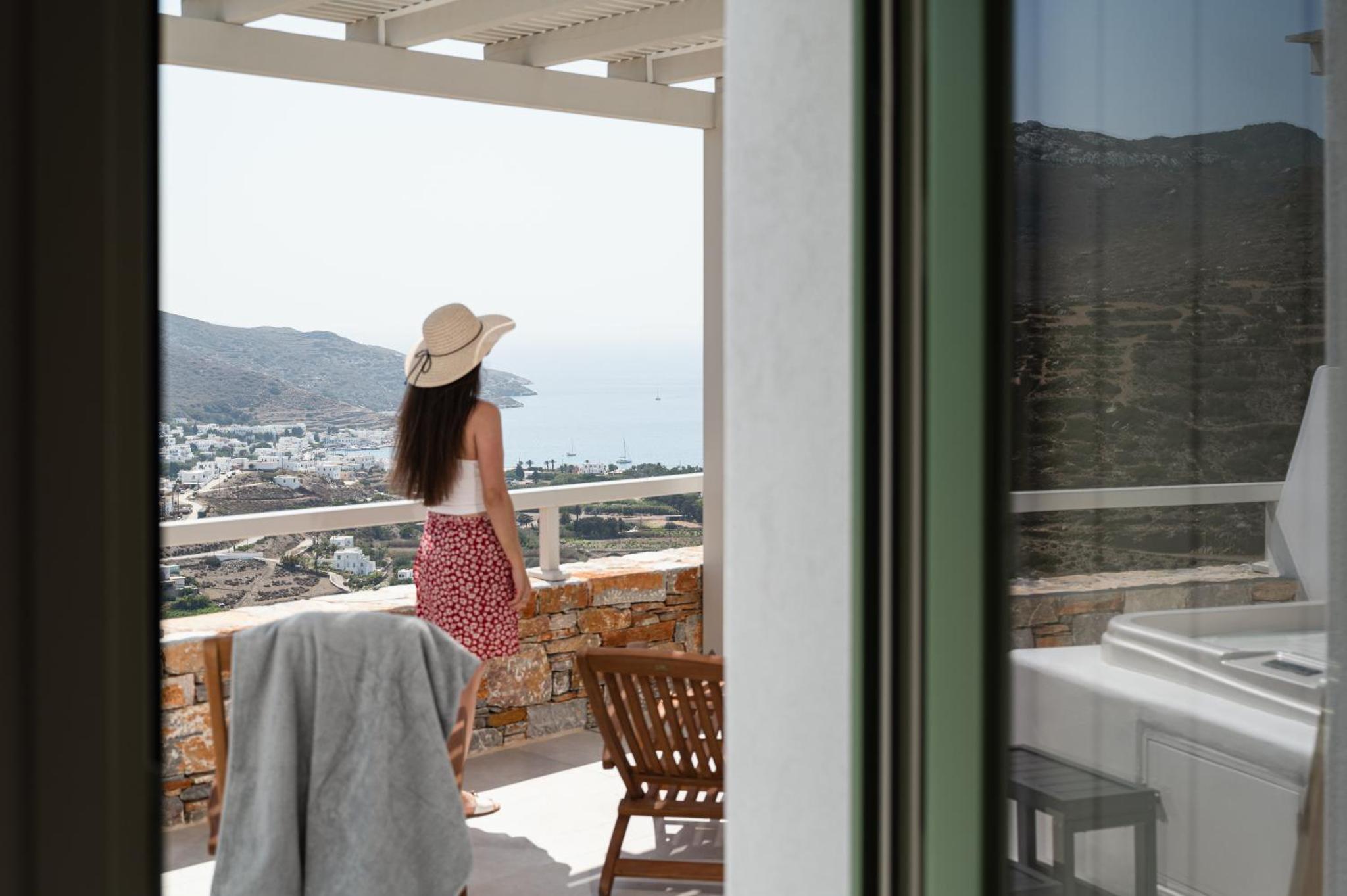Castello Amorgos Suites — thumbnail 2