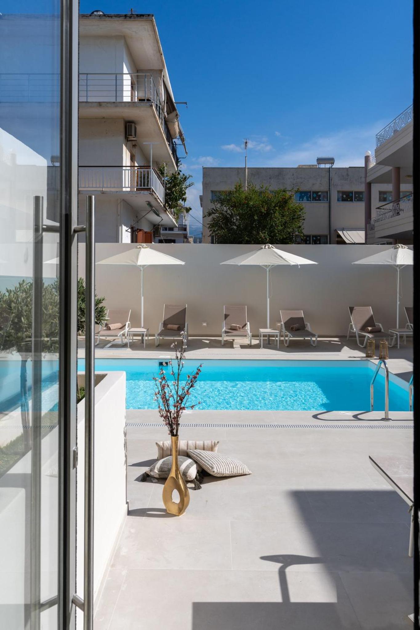 Selected Suites — thumbnail 2