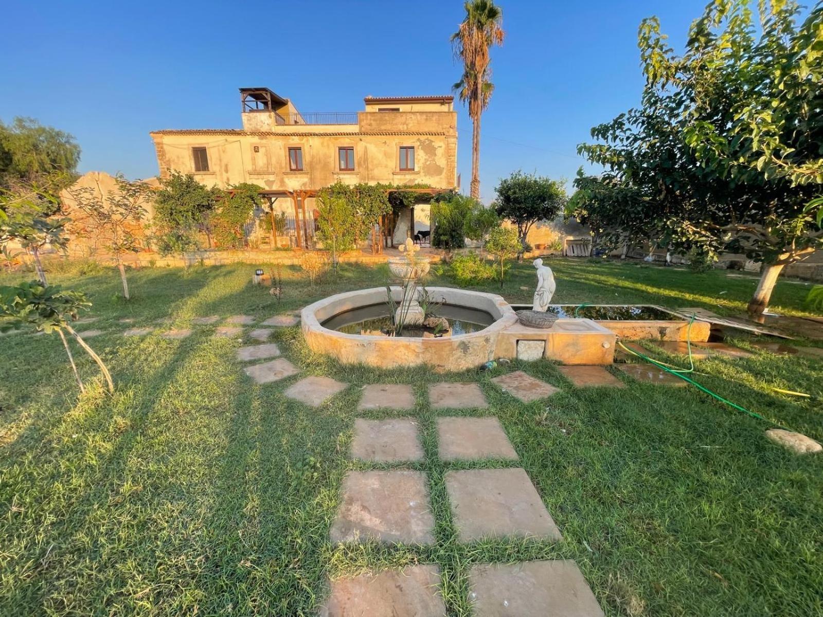 Mater Familias Oasis — thumbnail 3