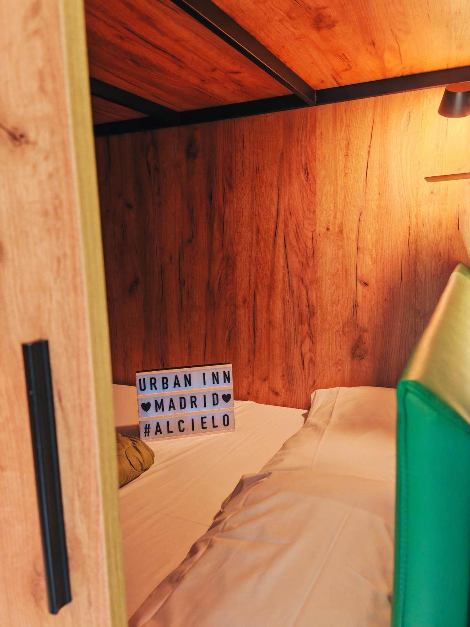 Urban Inn Capsule Madrid — photo 10