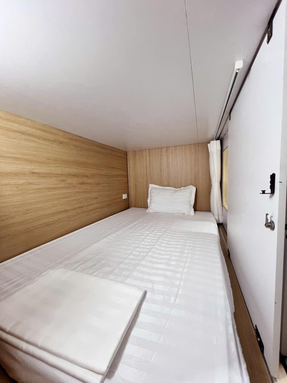 Hanoi Railway Capsule Hostel — photo 2