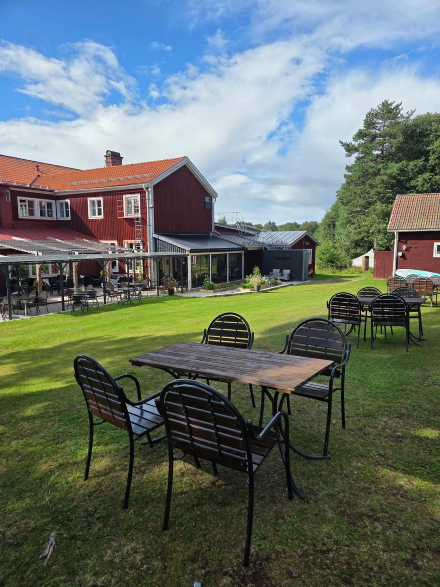 Sjugare Gård Glamping — thumbnail 2