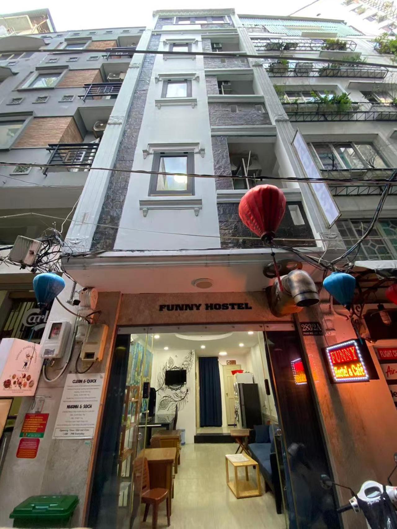 FUNNY Hostel & cafe — photo 11