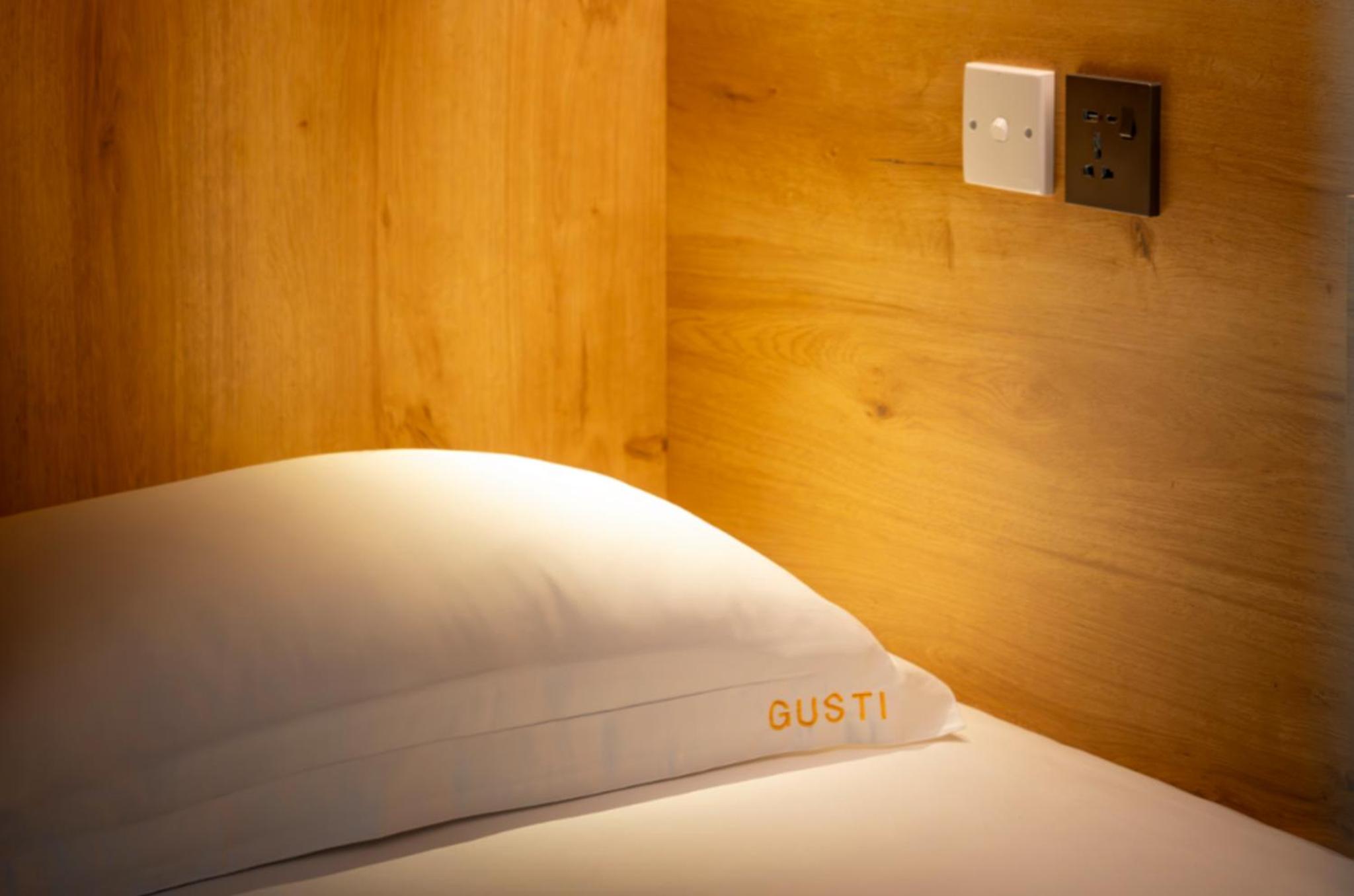 GUSTI Backpackers Capsule Hostel Singapore — photo 6