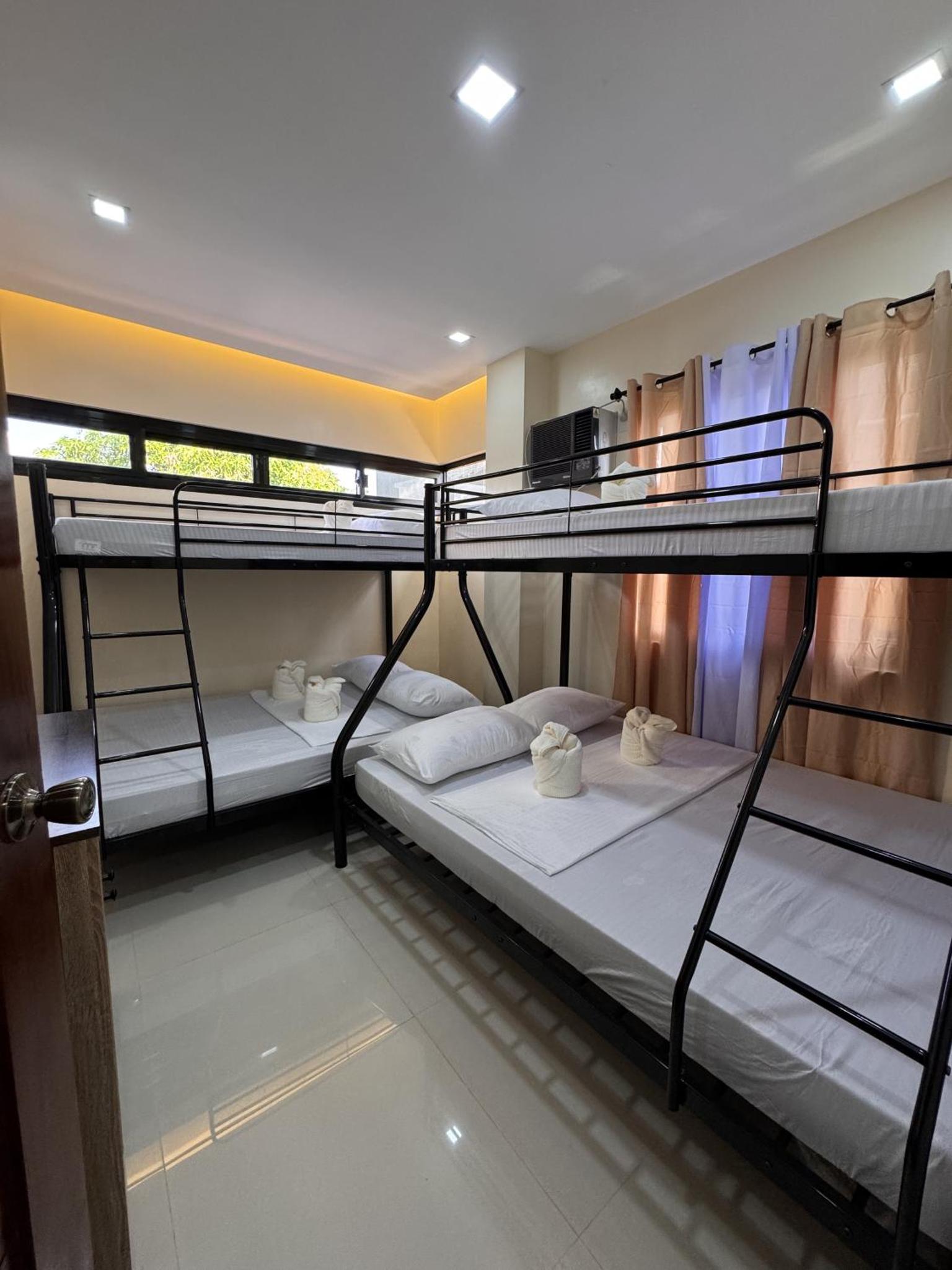 Kugii Hostel - Self Check-in Capsule Hostel near Cebu Airport — photo 6
