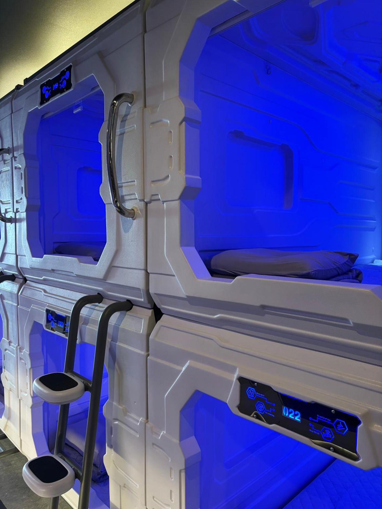 Capsule Hotel Nagasaki — thumbnail 2