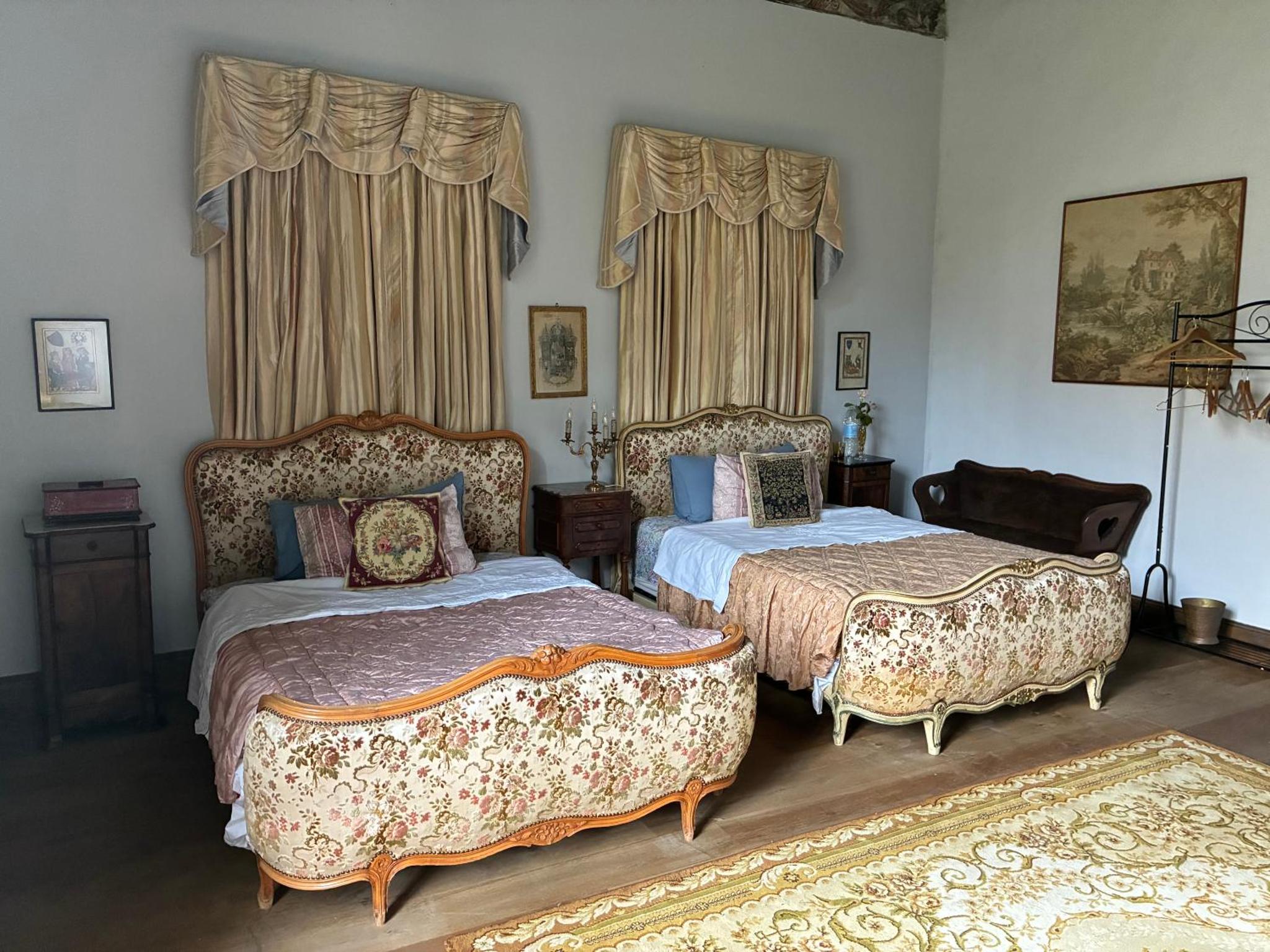 The Twin Room