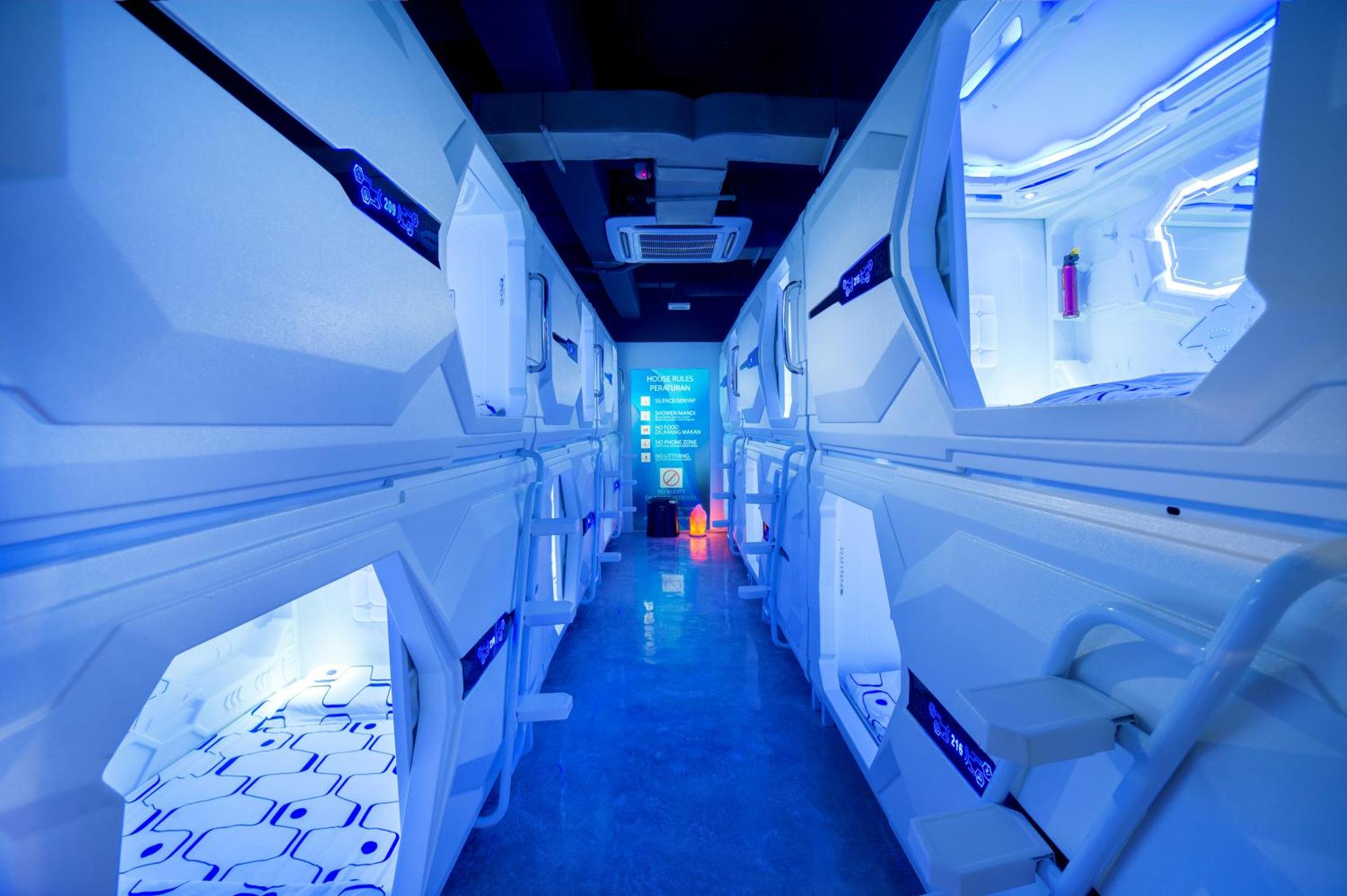 Riccarton Capsule Hotel — photo 2