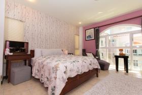 White Cotton Candy Homestay