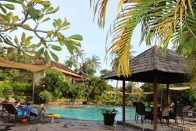 Puri Bunga Beach Cottages
