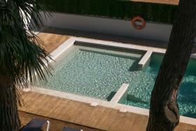 RVHotels Apartamentos Benelux