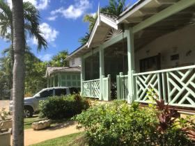 BEST LUXURY SPOT - HOLETOWN