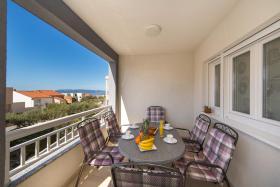 Apartment Midsummer Night's Dream