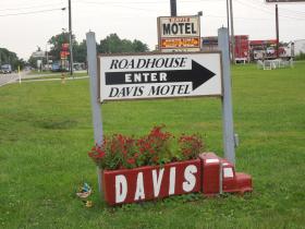 Davis Motel
