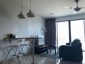 Vivian's Studio Trefoil Setia Alam