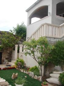 Apartment Emilija - close to the sea