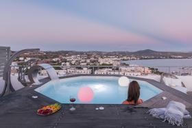 Uncle's House luxury pool