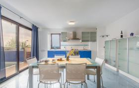 Spacious 3BDR Sea View Apartment next to the Beach