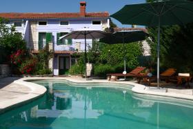 Holiday Home Ladonja