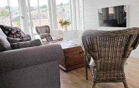 Stunning home in Hamburgsund with 3 Bedrooms and WiFi