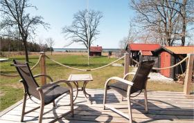 One-Bedroom Holiday Home in Larbro