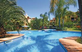 Awesome apartment in Estepona with 2 Bedrooms, Outdoor swimming pool and Swimming pool