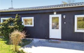Three-Bedroom Holiday Home in Jagerspris