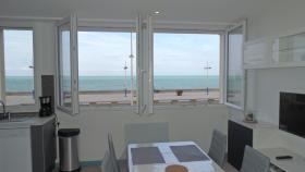 FRONT DE MER ET FALAISE 317 1er Étage Lit fait Wifi Parking