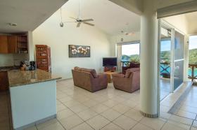 1063 - Cruz Del Mar M302