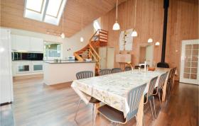 Stunning home in Blvand with Sauna, WiFi and Indoor swimming pool