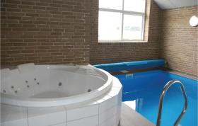 Nice home in Haderslev with Sauna, WiFi and Indoor swimming pool