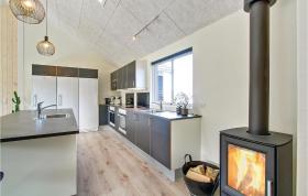 Stunning home in Glesborg with 8 Bedrooms, Sauna and WiFi