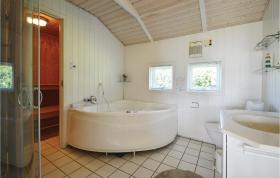 Three-Bedroom Holiday Home in Sjolund