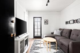 Beautiful Suite in the Heart of Broadway